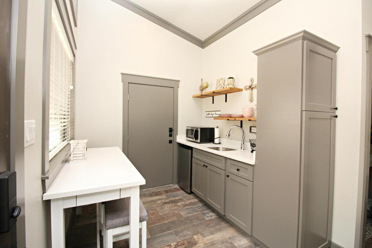 Green Acres Cottages - Wimberley Suite エクステリア 写真