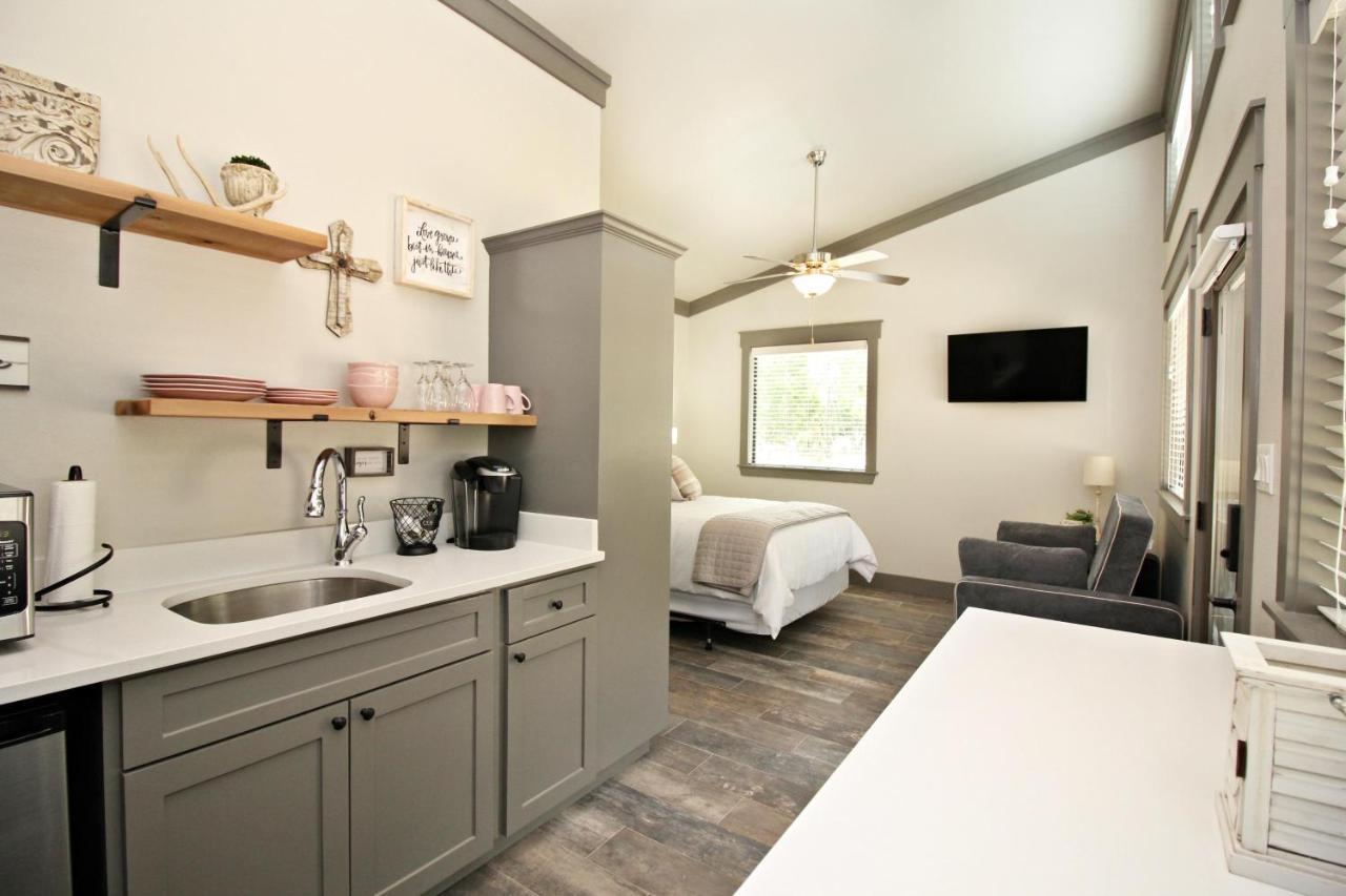 Green Acres Cottages - Wimberley Suite エクステリア 写真